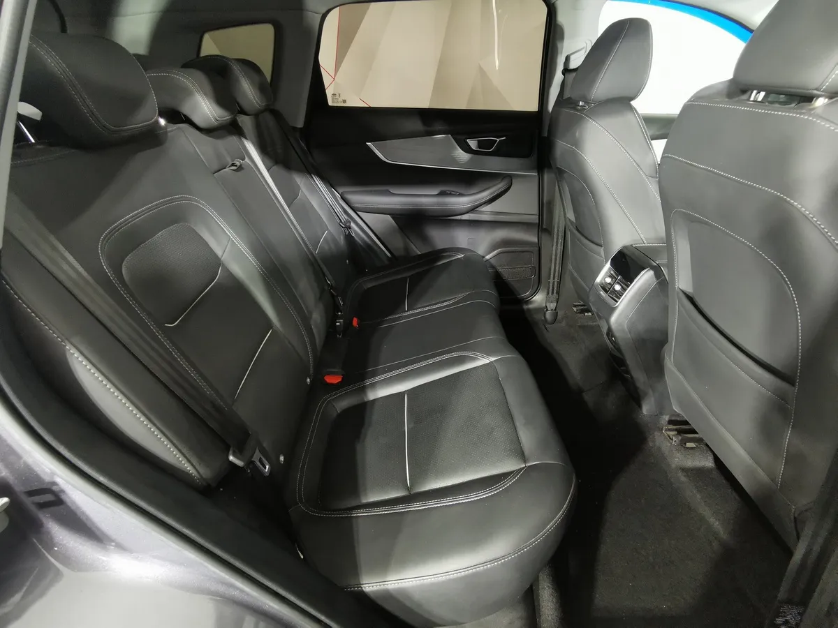 Chery Tiggo 7 Pro Max 1.6 7DCT 4WD (150 л.с.) Prestige Серый в АВИЛОН. Слайд №15