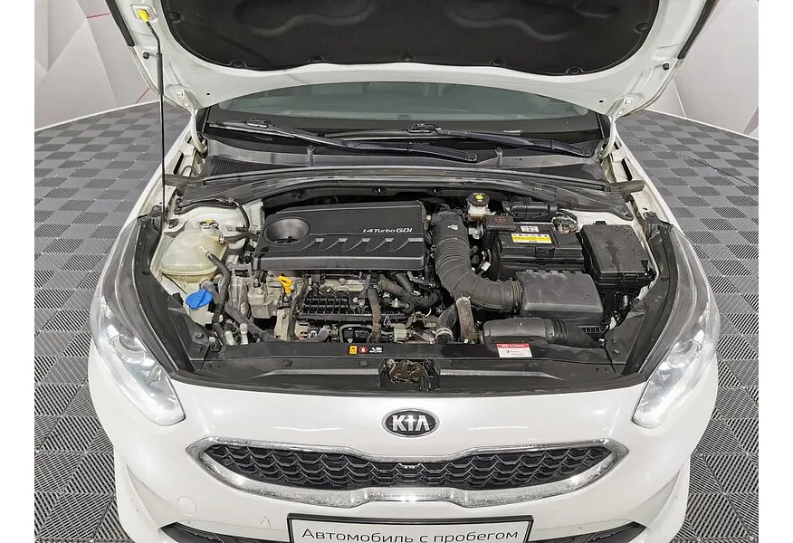 Kia Ceed 1.4 T-GDI AMT (140 л.с.) Comfort Белый в АВИЛОН. Слайд №11