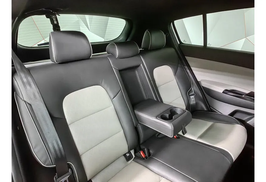 Kia Sportage 2.0 CRDi AT 4WD (185 л.с.) GT Line Белый в АВИЛОН. Слайд №17