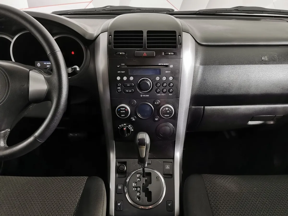 Suzuki Grand Vitara 2.4 AT (169 л.с.) Фиолетовый в АВИЛОН. Слайд №13