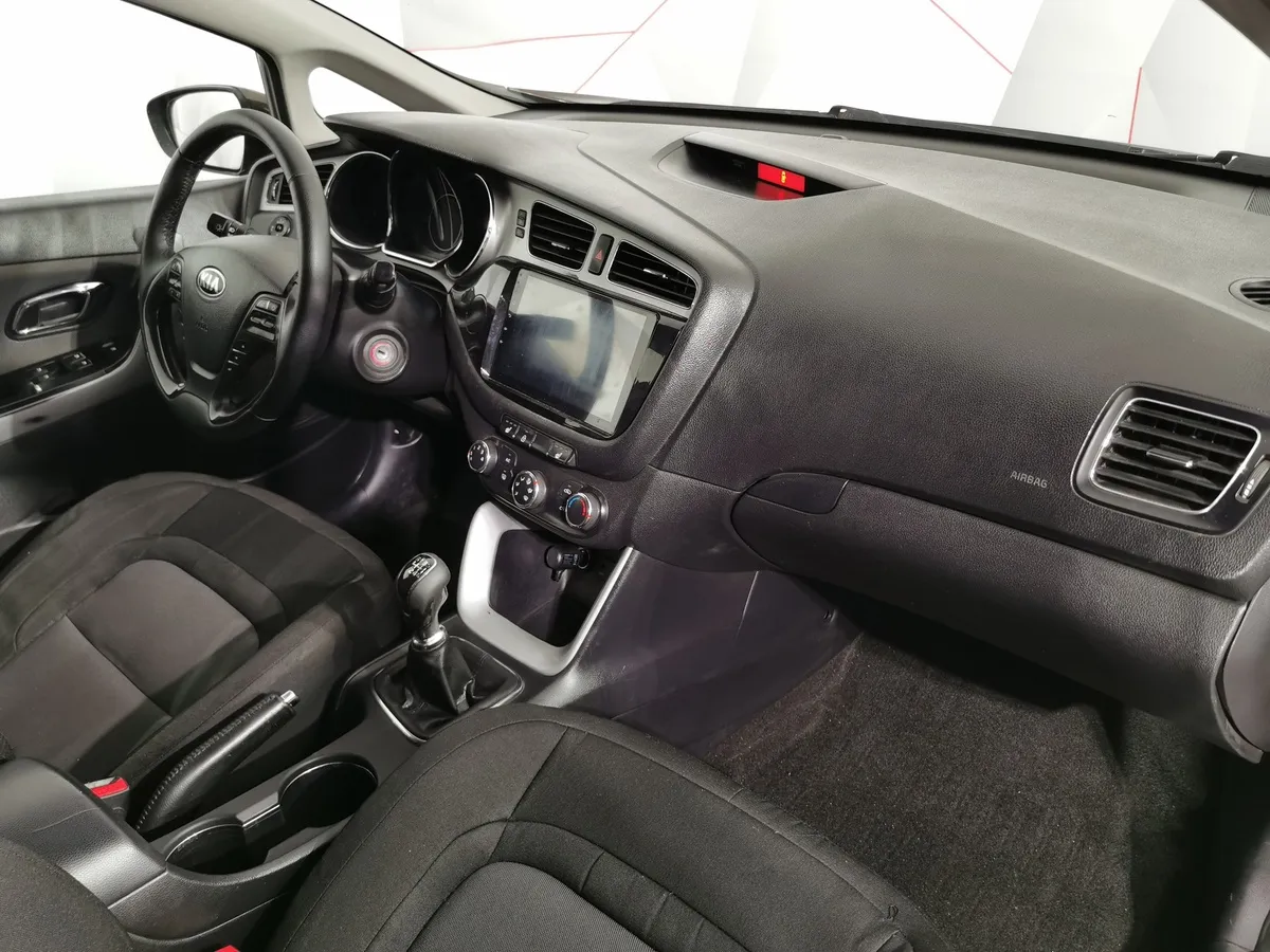 Kia Ceed 1.6 MT (130 л.с.) Classic Коричневый в АВИЛОН. Слайд №12