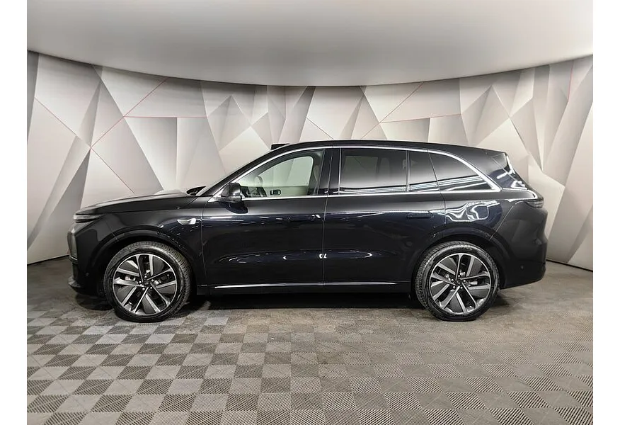 Li Auto L6 1.5 AT 4WD (150 л.с.) Max Черный в АВИЛОН. Слайд №5