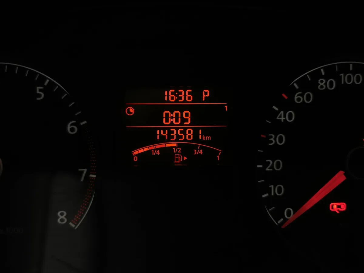 Volkswagen Polo 1.6 Tiptronic (105 л.с.) Comfortline Серебристый в АВИЛОН. Слайд №16