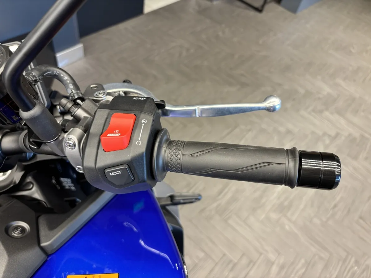 Yamaha MT-09 890 см³ (119 л.с.) (119) 890 Синий в АВИЛОН. Слайд №8