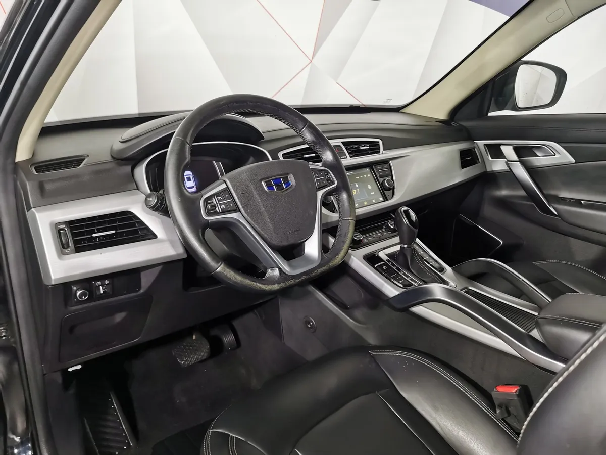 Geely Atlas 2.4 AT AWD (148 л.с.) Standard Черный в АВИЛОН. Слайд №17