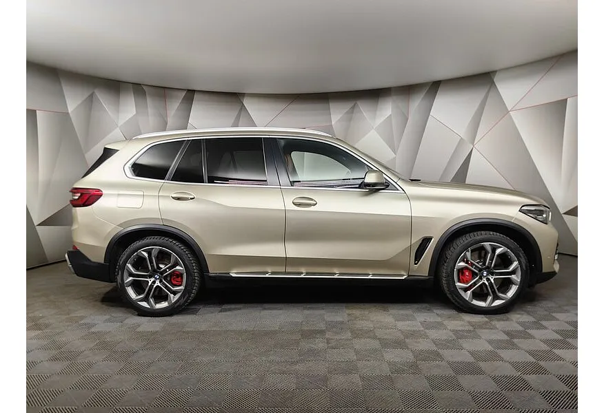 BMW X5 xDrive30d Steptronic (249 л.с.) Коричневый в АВИЛОН. Слайд №6