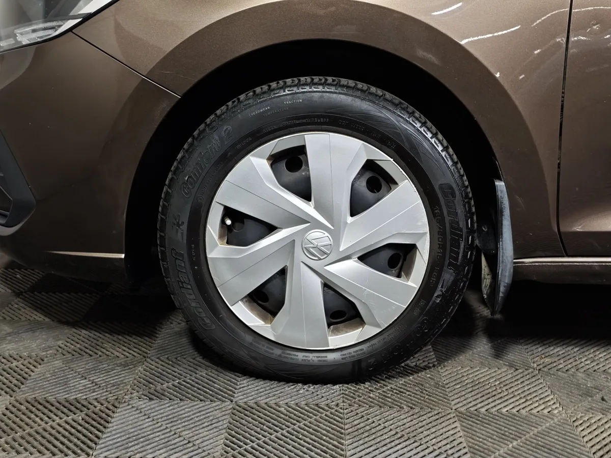 Volkswagen Polo 1.6 MPI AT (110 л.с.) Respect Коричневый в АВИЛОН. Слайд №9