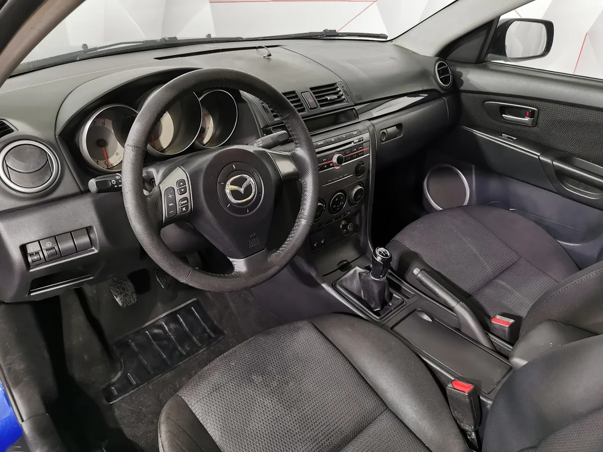 Mazda 3 1.6 MT (105 л.с.) Синий в АВИЛОН. Слайд №18
