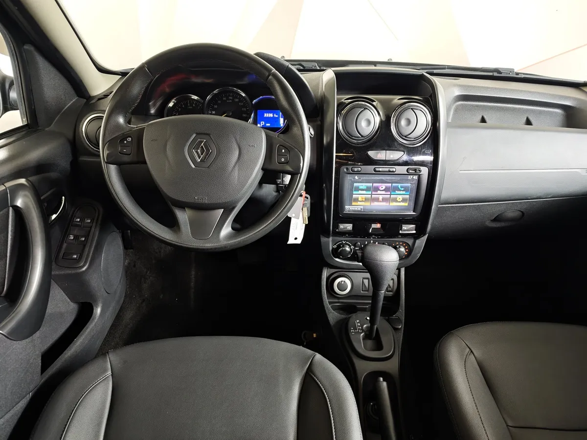 Renault Duster 2.0 AT 4x4 (143 л.с.) Черный в АВИЛОН. Слайд №20