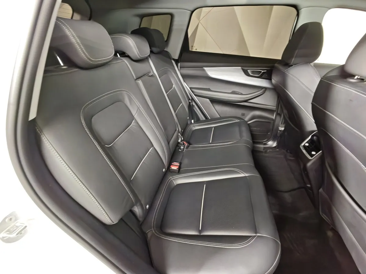 Chery Tiggo 7 Pro Max 1.6 7DCT 4WD (150 л.с.) Ultimate Белый в АВИЛОН. Слайд №15