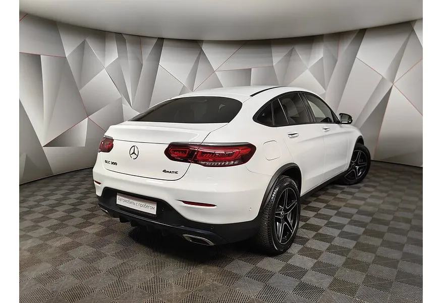 Mercedes-Benz GLC Купе 300 9G-TRONIC 4MATIC (249 л.с.) Sport Белый в АВИЛОН. Слайд №2
