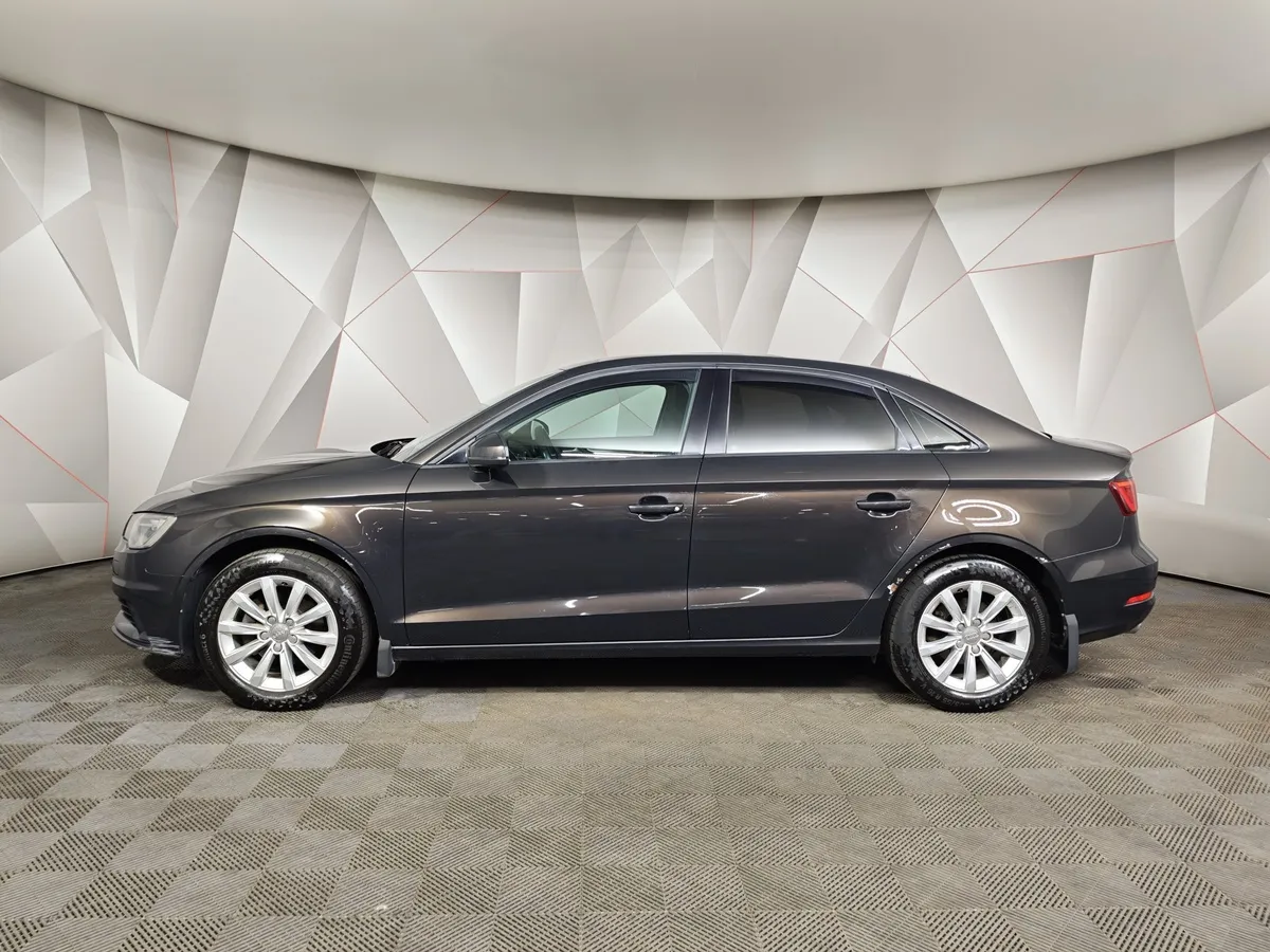 Audi A3 1.4 TFSI S tronic (125 л.с.) Ambition Коричневый в АВИЛОН. Слайд №5