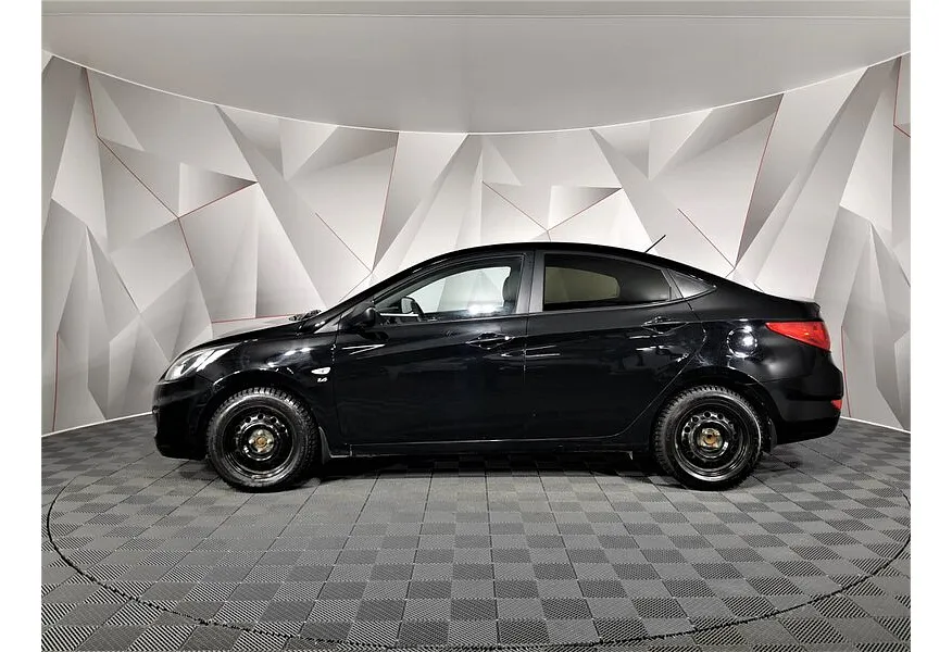 Hyundai Solaris 1.6 AT (123 л.с.) Optima Черный в АВИЛОН. Слайд №5 Hyundai Solaris 1.6 AT (123 л.с.) Optima Черный в АВИЛОН. Слайд №5