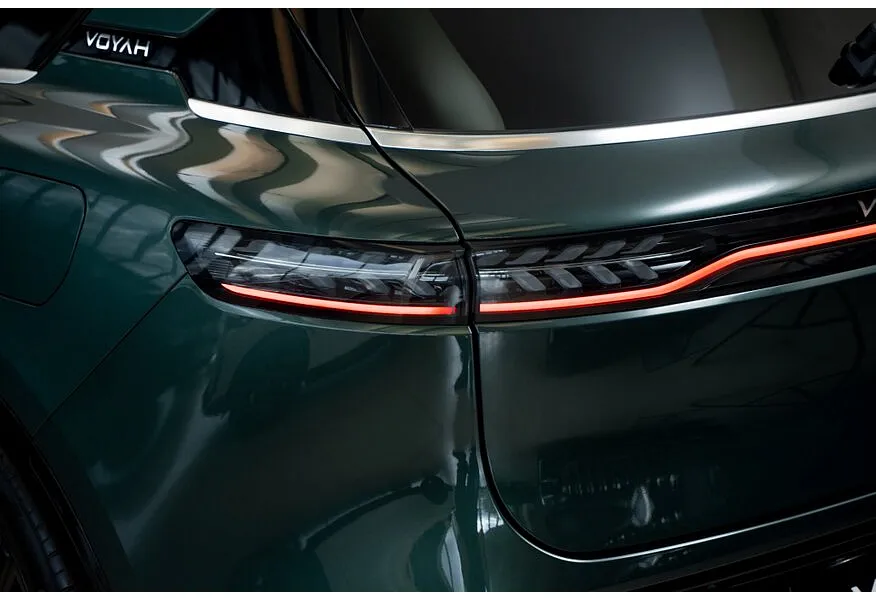 Voyah Free EVR 1.5 AT AWD (489 л.с.) Зеленый в АВИЛОН. Слайд №13