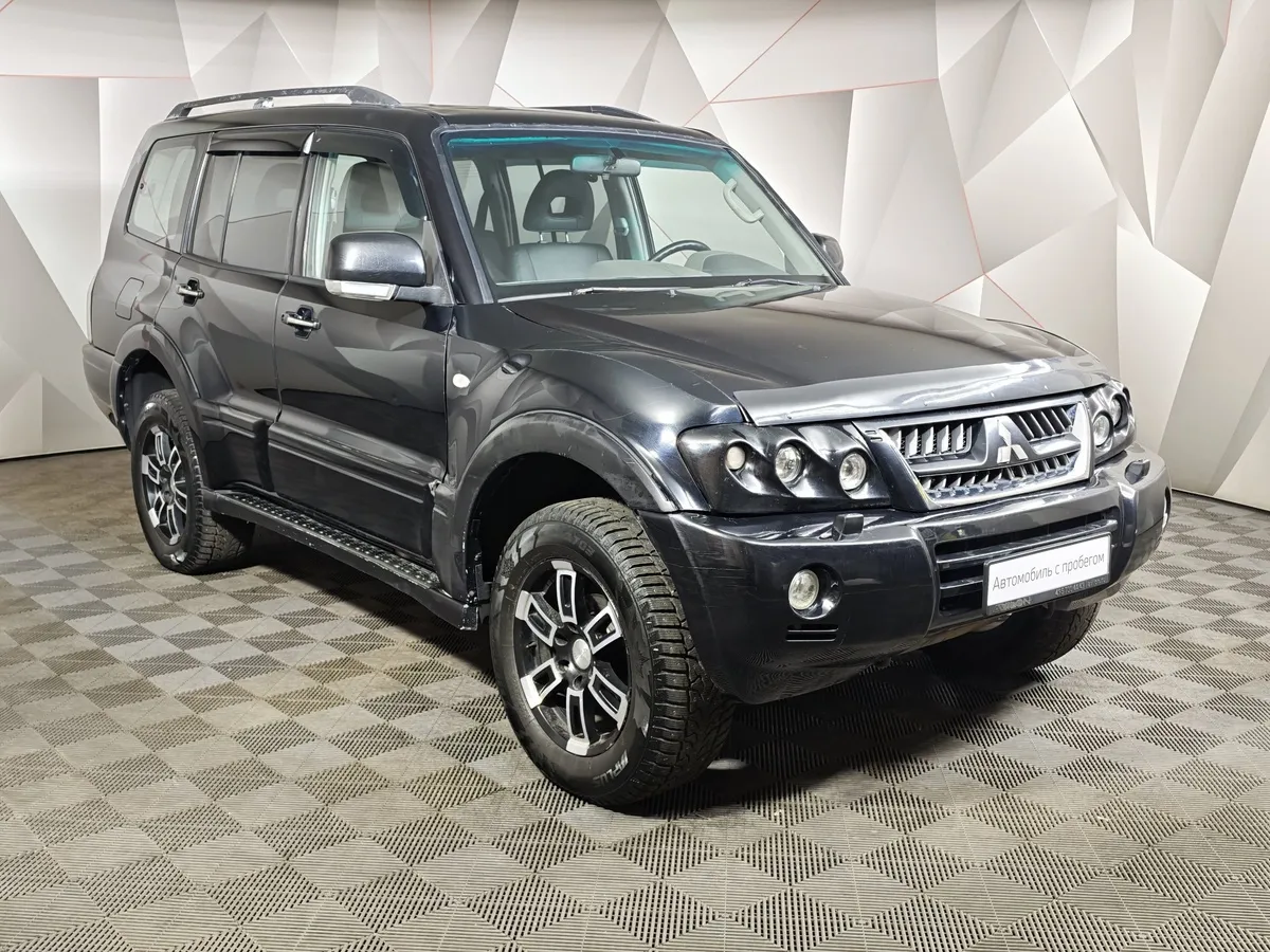 Mitsubishi Pajero 3.2 DI-D AT (163 л.с.) Черный в АВИЛОН. Слайд №3