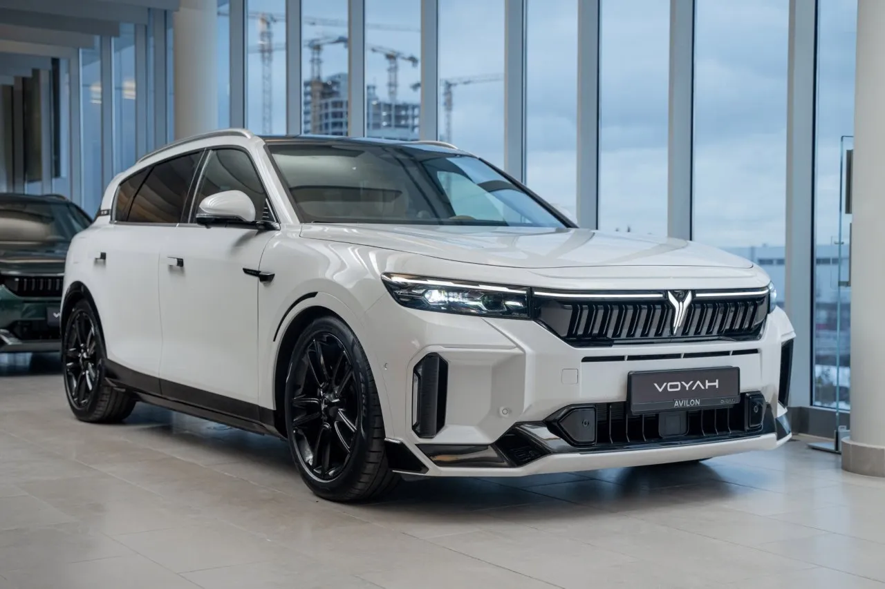 АВИЛОН - Voyah Free EVR 1.5 AT AWD (489 л.с.) Sport Edition Белый - slide 9596148