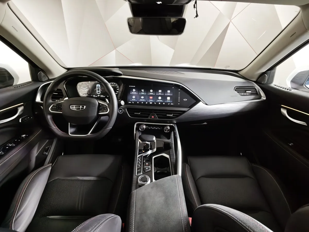 Geely Tugella 2.0 AT AWD (238 л.с.) Flagship Белый в АВИЛОН. Слайд №13