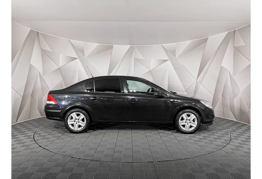 Opel Astra 1.6 MT (115 л.с.) Cosmo Черный в АВИЛОН. Слайд №6