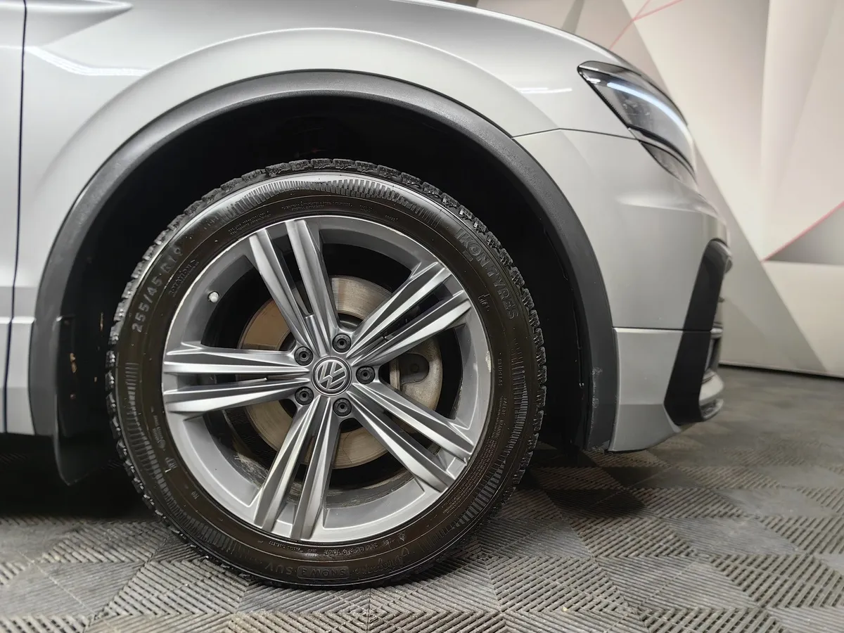 Volkswagen Tiguan 2.0 TSI 4Motion DSG (180 л.с.) Sportline Серый в АВИЛОН. Слайд №8