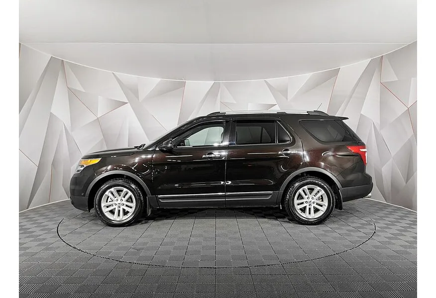 Ford Explorer 3.5 SelectShift 4WD (294 л.с.) Коричневый в АВИЛОН. Слайд №5