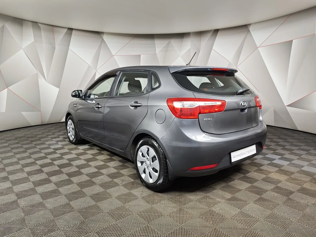 Kia Rio 1.4 MT (107 л.с.) Серый в АВИЛОН. Слайд №4