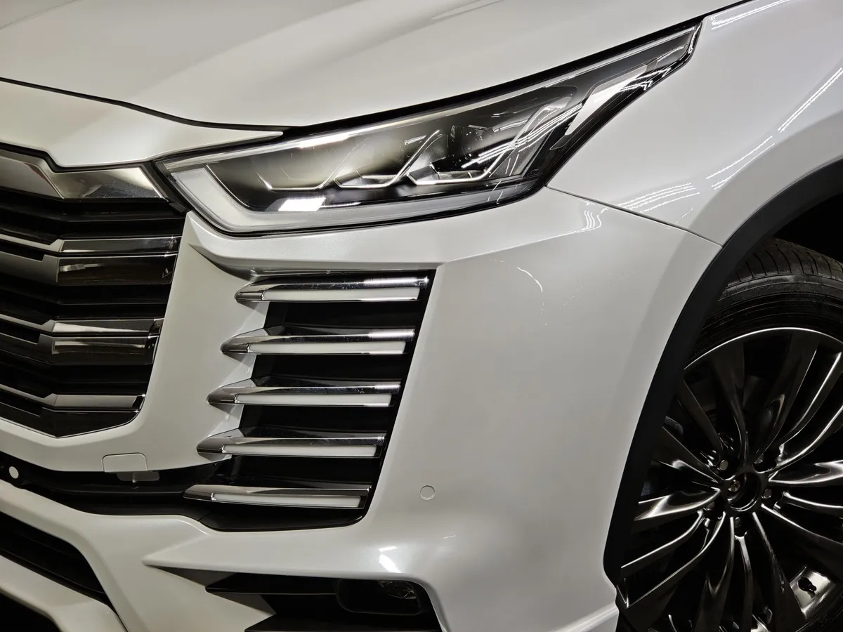 Toyota Highlander 2.0T AT 4WD (248 л.с.) Noble Version Белый в АВИЛОН. Слайд №10