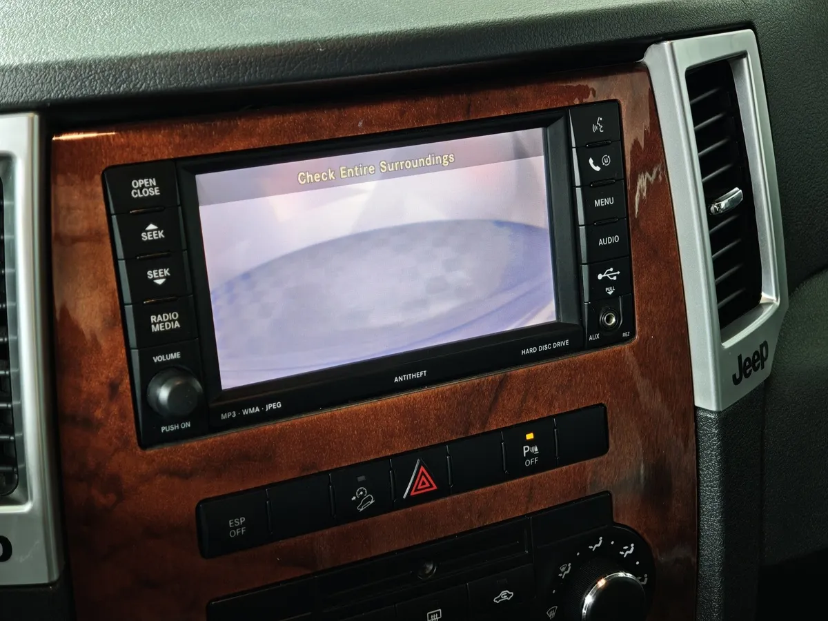 Jeep Grand Cherokee 3.0 CRD AT 4WD (218 л.с.) Серебристый в АВИЛОН. Слайд №23