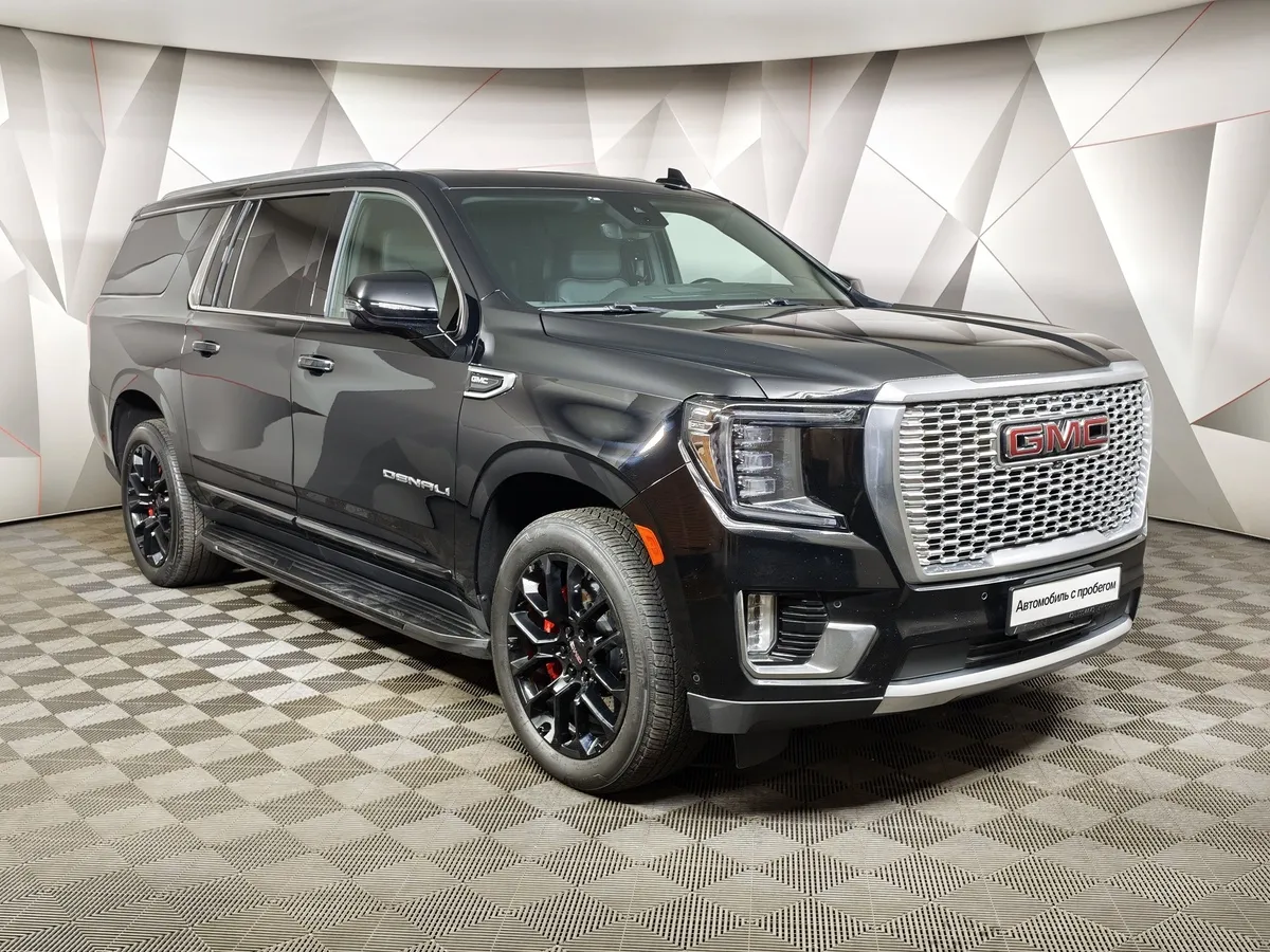 GMC Yukon 6.2 AT 4WD (426 л.с.) 7 мест Denali Ultimate Черный в АВИЛОН. Слайд №3