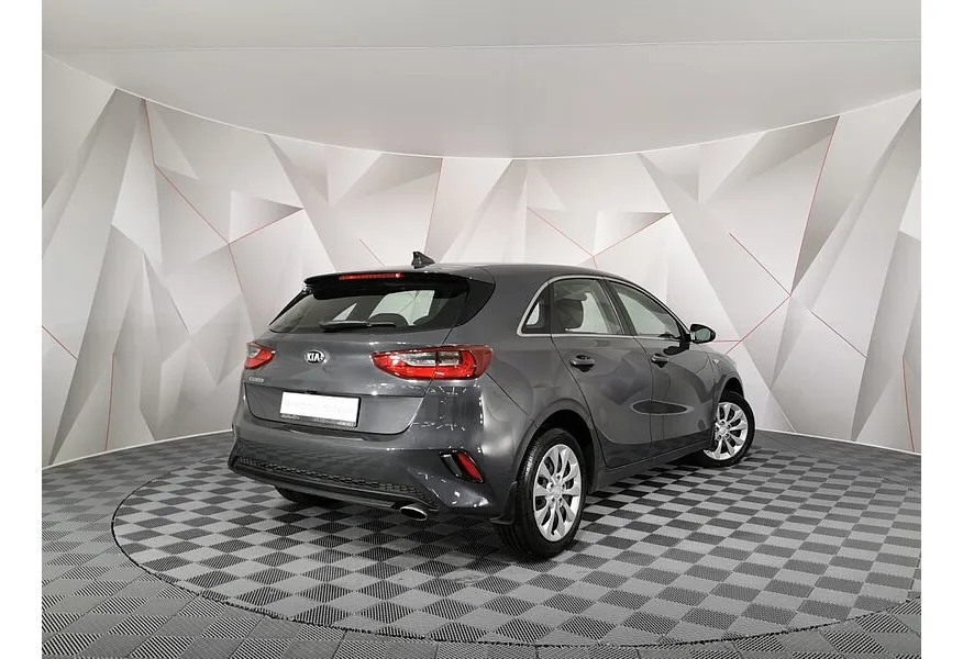 LIVE. Слайд №8