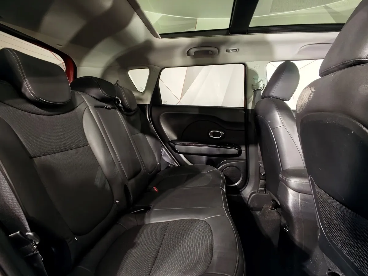 Kia Soul 2.0 MPI AT (150 л.с.) Premium Plus Красный в АВИЛОН. Слайд №16