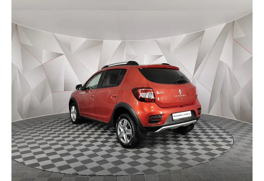 Renault Sandero 1.6 AT (102 л.с.) Drive Красный в АВИЛОН. Слайд №4