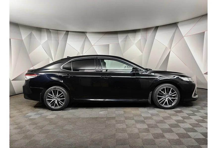 LIVE. Слайд №4