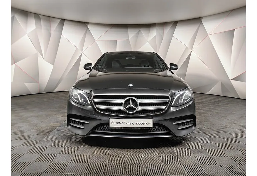 Mercedes-Benz E-Класс E 200 4MATIC 9G-TRONIC (184 л.с.) Sport Черный в АВИЛОН. Слайд №5
