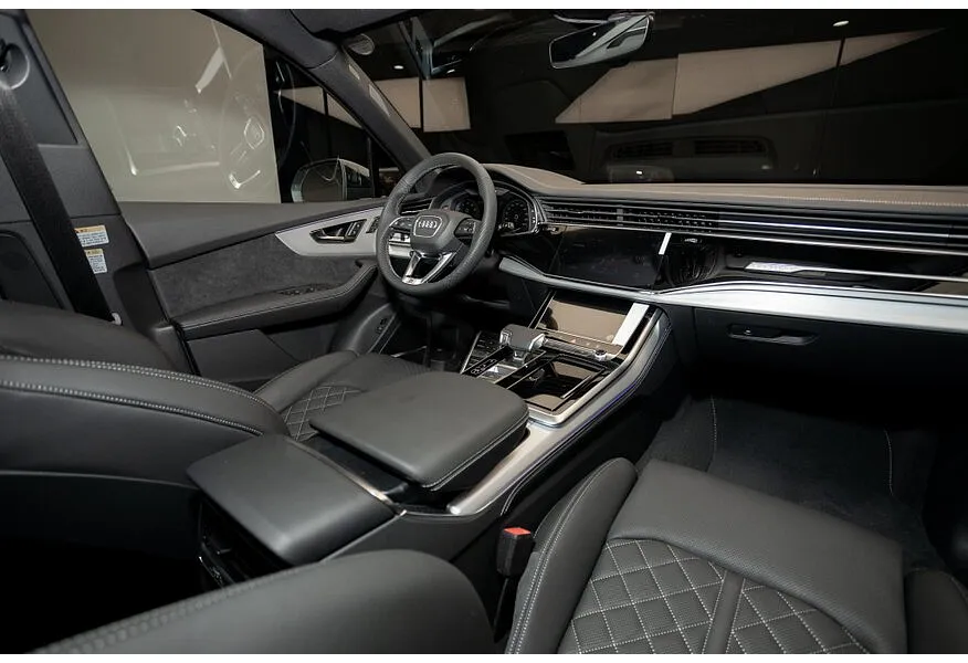 Audi Q8 3.0 TFSI tiptronic quattro (340 л.с.) Черный в АВИЛОН. Слайд №12