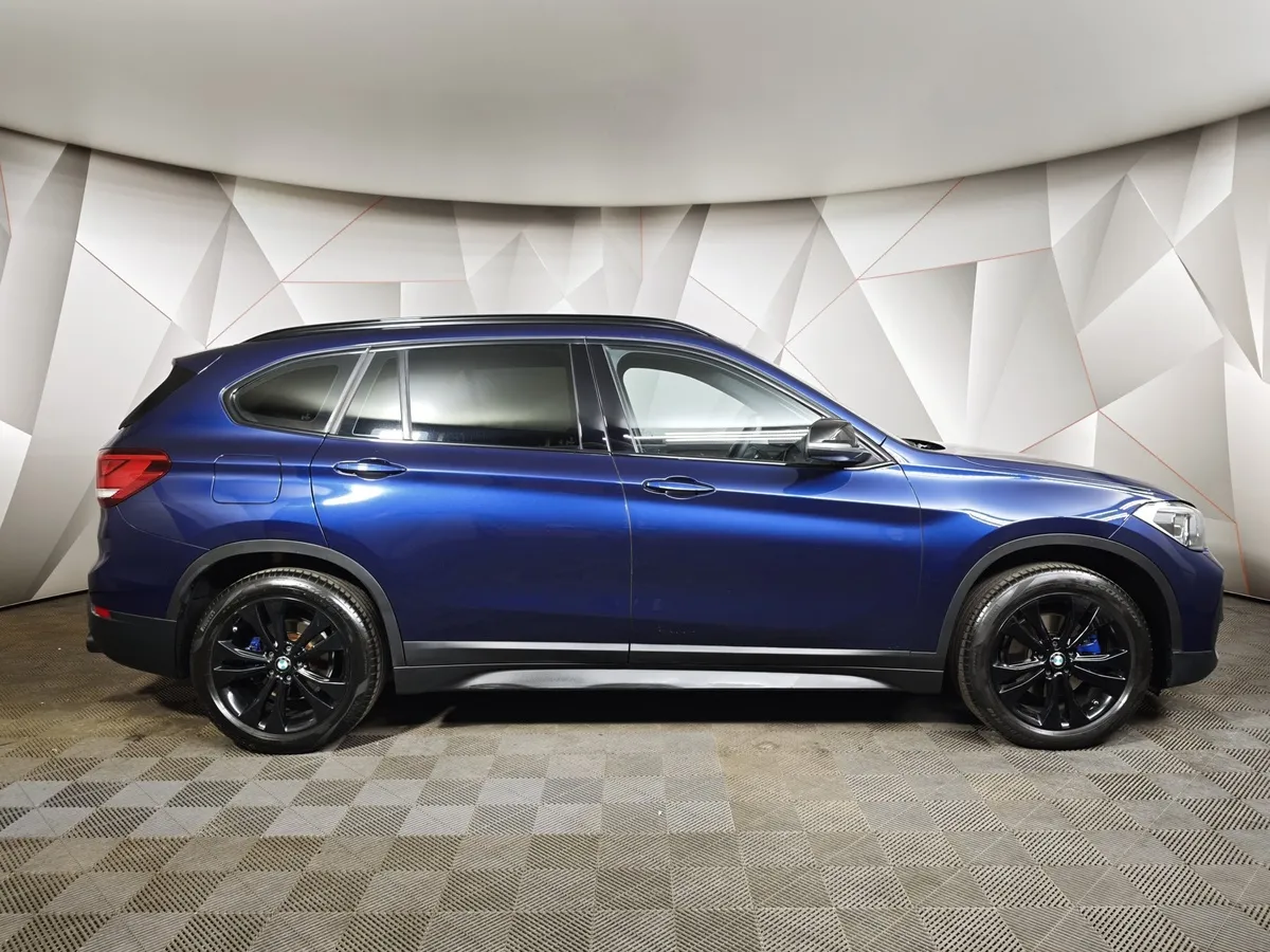 BMW X1 18i sDrive (140 л.с.) Advantage Синий в АВИЛОН. Слайд №6