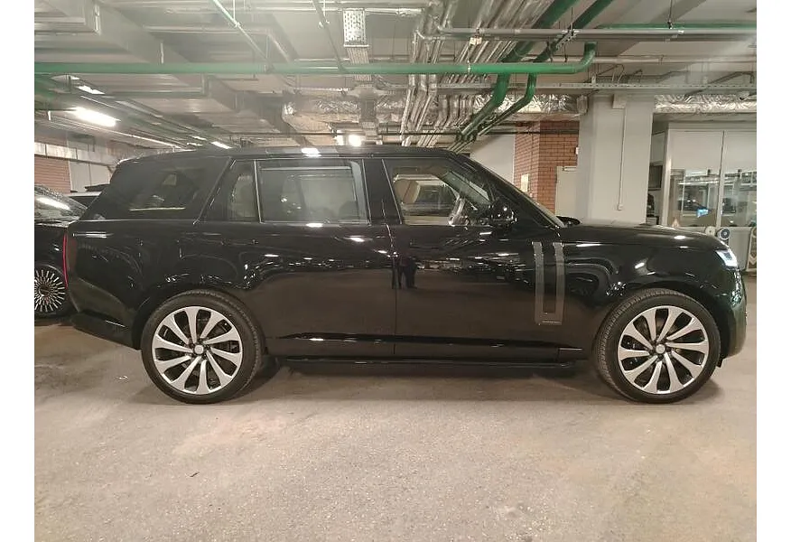 Land Rover Range Rover 4.4 P530 V8 LWB AT AWD (530 л.с.) Autobiography Черный в АВИЛОН. Слайд №4