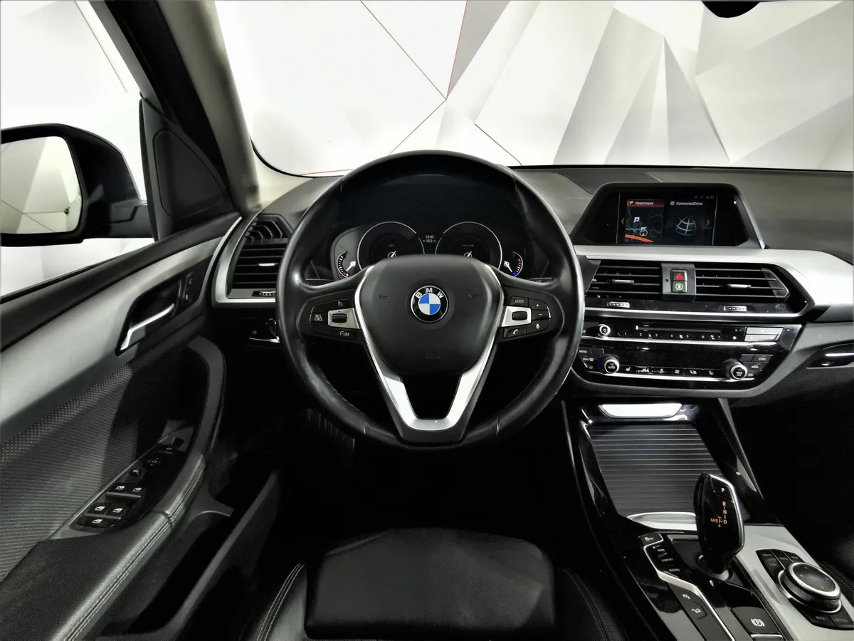 BMW X3 xDrive20i AT (184 л.с.) Base Локальная сборка Черный в АВИЛОН. Слайд №15