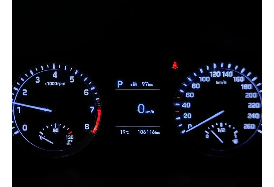 Hyundai Sonata 2.0 AT (150 л.с.) Style Серебристый в АВИЛОН. Слайд №18 Hyundai Sonata 2.0 AT (150 л.с.) Style Серебристый в АВИЛОН. Слайд №18