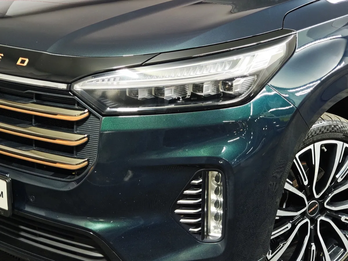 EXEED VX 2.0 AMT AWD (249 л.с.) President Зеленый в АВИЛОН. Слайд №10