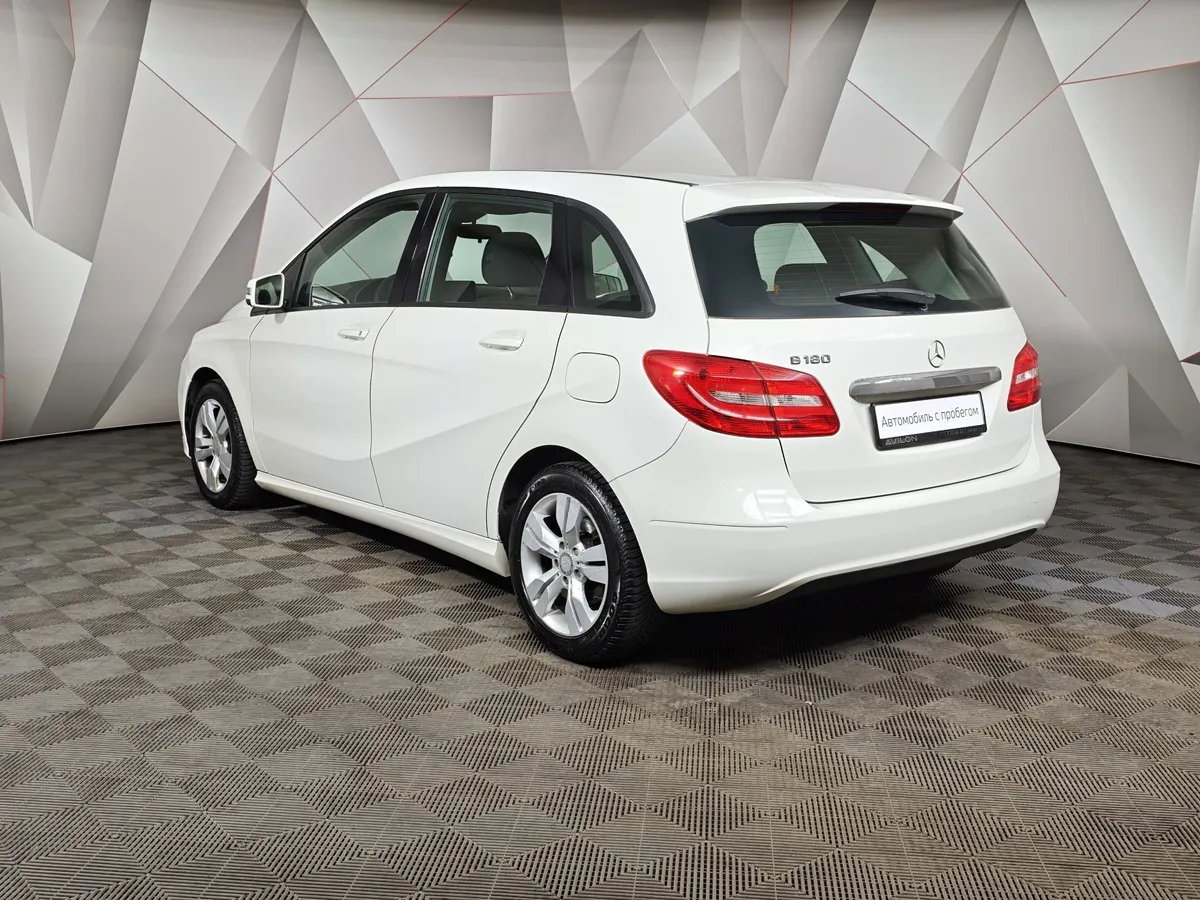 Mercedes-Benz B-Класс B 180 7G-DCT (122 л.с.) Белый в АВИЛОН. Слайд №4