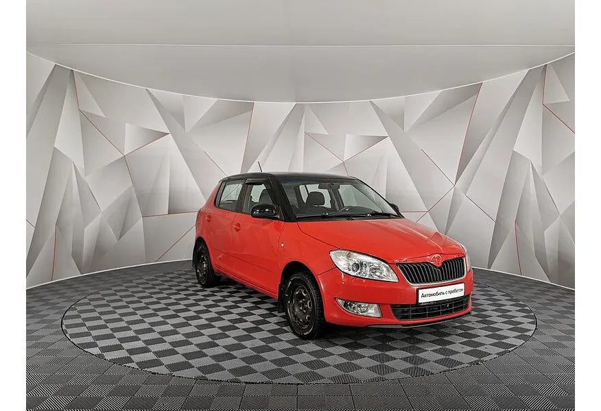 Skoda Fabia 1.4 MT (125 л.с.) Красный в АВИЛОН. Слайд №3