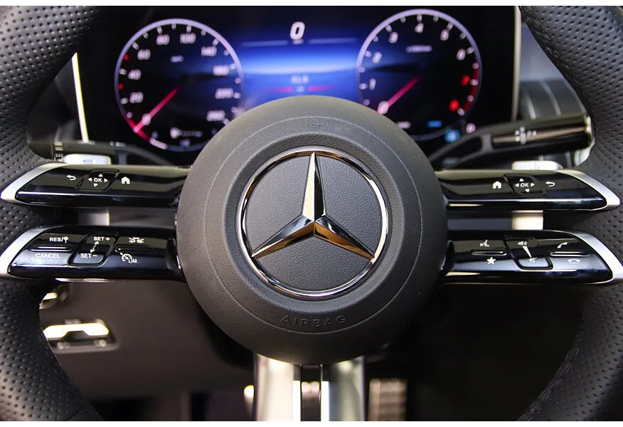 Mercedes-Benz GLC Купе 300 9G-TRONIC 4MATIC (272 л.с.) Серый в АВИЛОН. Слайд №19
