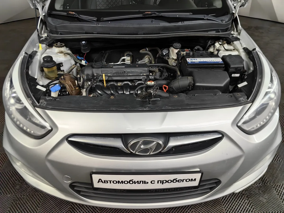 Hyundai Solaris 1.6 AT (123 л.с.) Active Серебристый в АВИЛОН. Слайд №11