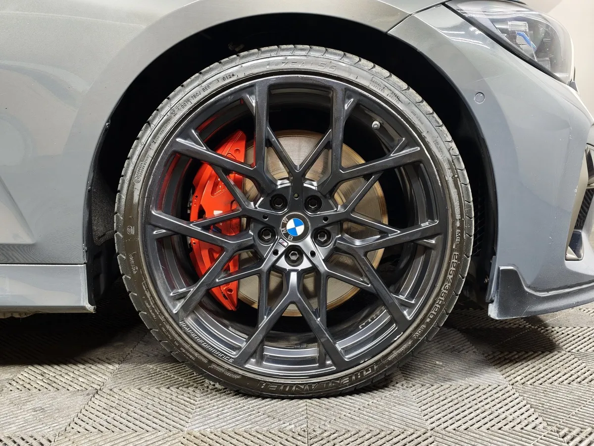 BMW 3 серия M340i xDrive (387 л.с.) Серый в АВИЛОН. Слайд №7