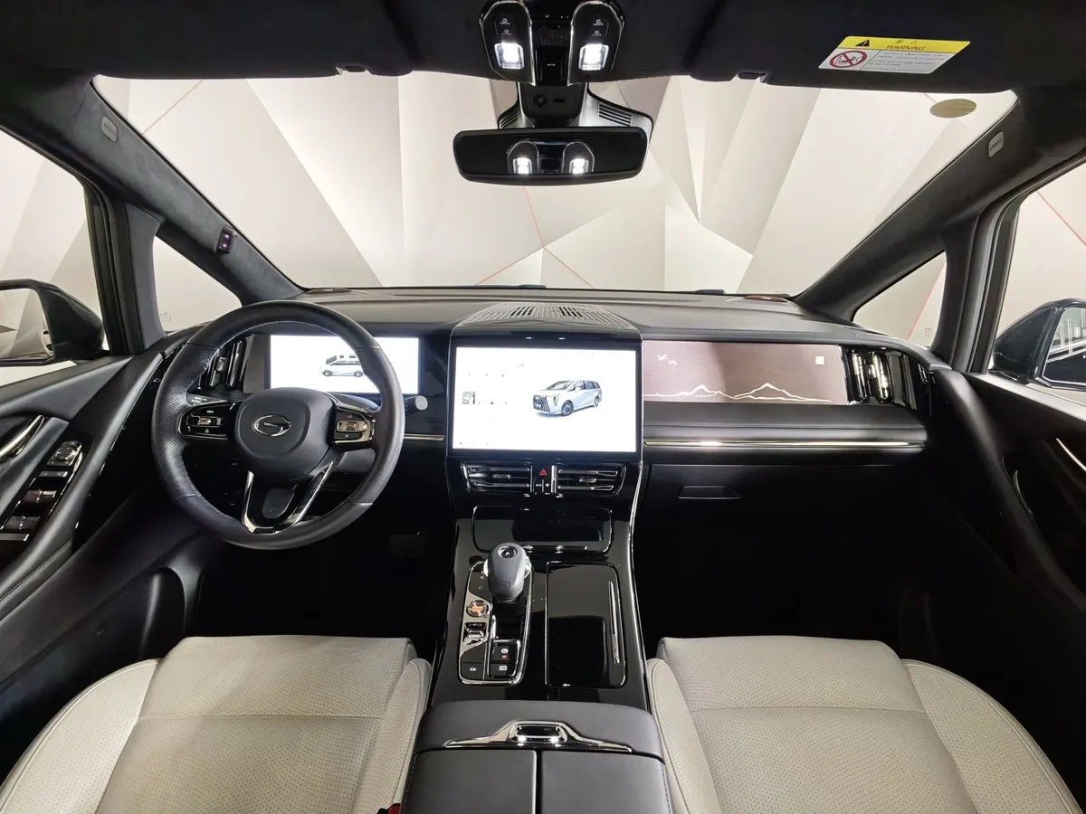 GAC M8 Master series 400T 2.0T AT (232 л.с.) Flagship Edition Черный в АВИЛОН. Слайд №14
