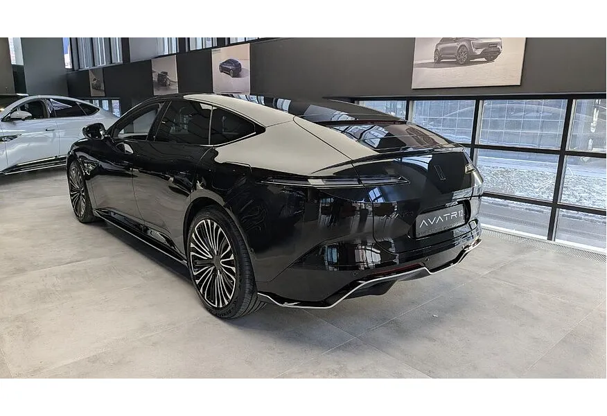 Avatr 12 AT 4WD (578 л.с.) Dual Motor Dynamic Pro Черный в АВИЛОН. Слайд №5