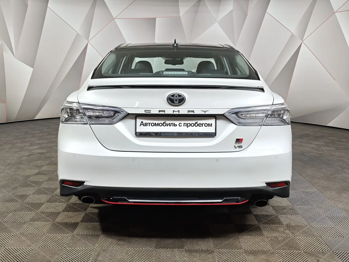 Toyota Camry 3.5 AT (249 л.с.) Белый в АВИЛОН. Слайд №8
