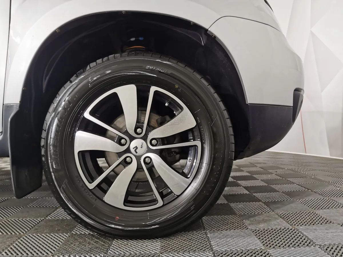 Renault Duster 1.6 MT (114 л.с.) Серый в АВИЛОН. Слайд №9