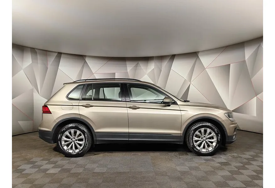 Volkswagen Tiguan 1.4 TSI BlueMotion DSG (150 л.с.) Comfortline Бежевый в АВИЛОН. Слайд №6