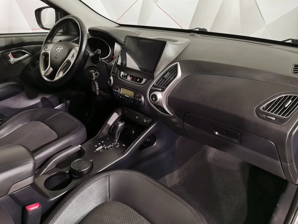 Hyundai ix35 2.0 AT 4WD (150 л.с.) Prime+Style Серый в АВИЛОН. Слайд №12